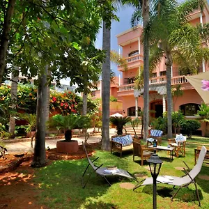Lhostel A 2*, Касабланка Марокко